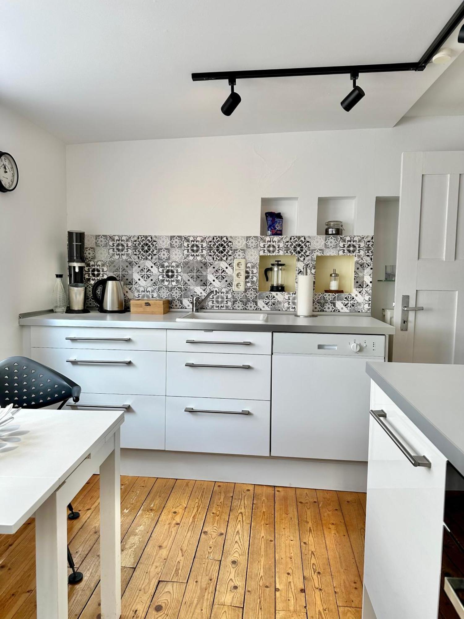 Schoenes City-Apartment Mit 2 Schlafzimmer, Parkplatz, Ruhig Und Hell, D46-Dg Oldenburg Luaran gambar